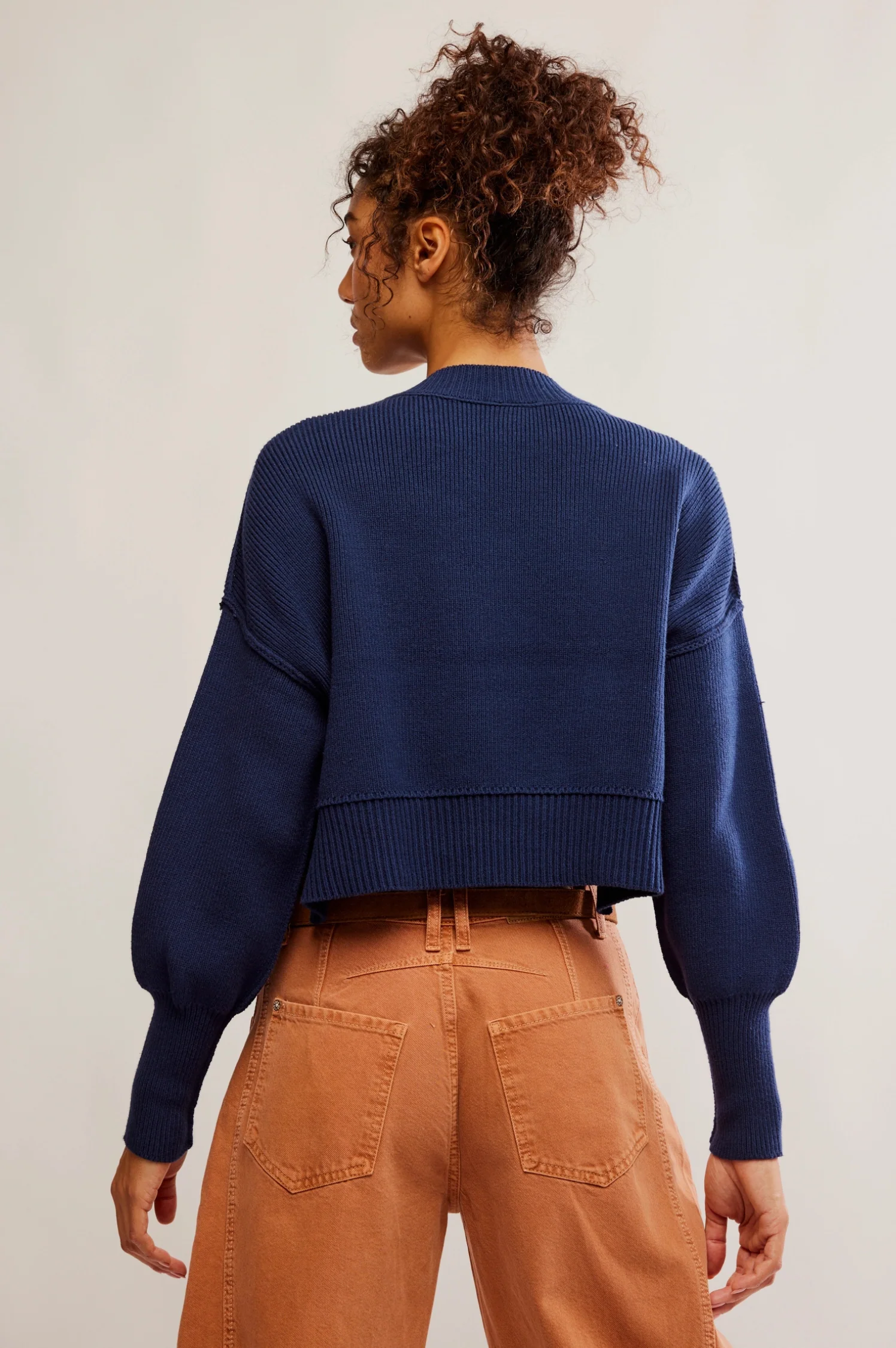Easy Street Crop Pullover - Intensery