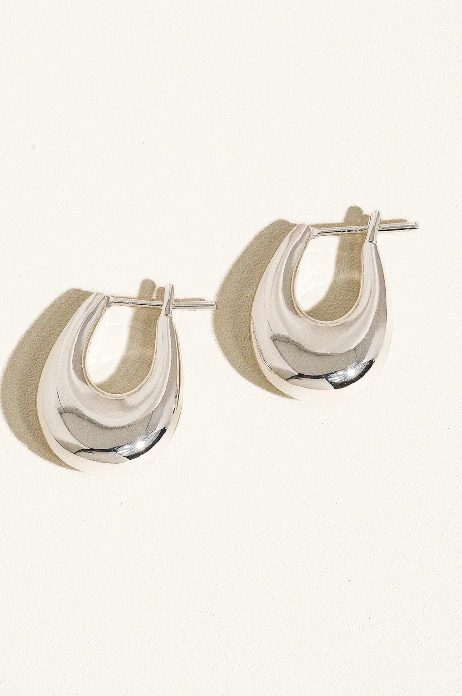 Quinn Droplet Hoop Earring - Intensery