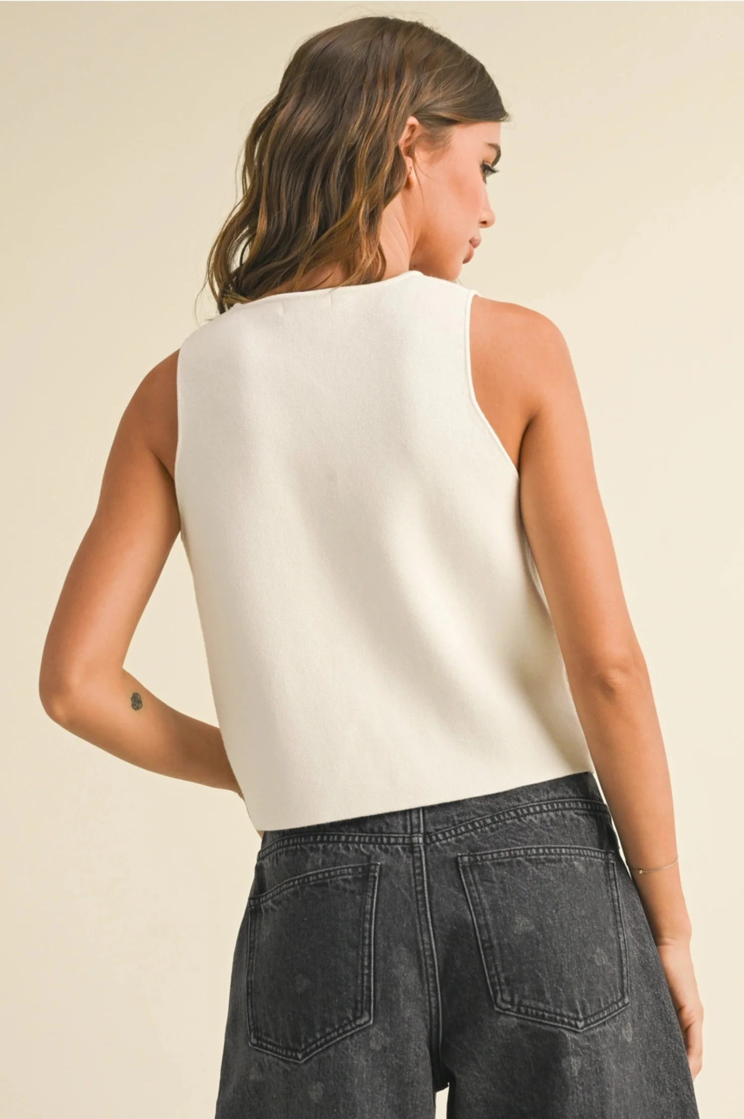 Eleanor Vest - Intensery